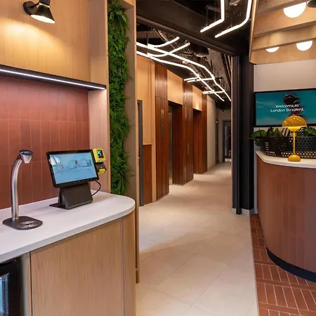 Yotelpad London Stratford, Select By Hilton-3